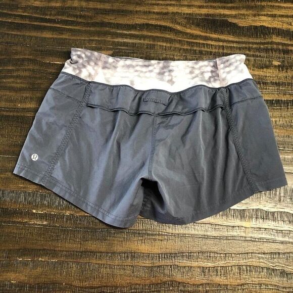 Lululemon All Time Short Stretch Women’s Size 6 Workout Training Gum Yoga - Picture 2 of 10